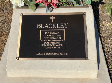 IAN BERSON BLACKLEY