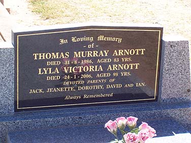 THOMAS MURRAY ARNOTT