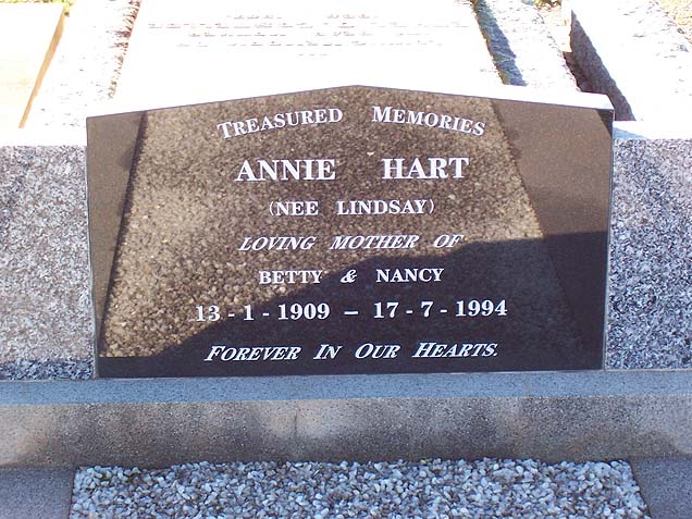 ANNIE HART