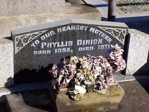 PHYLISS BINION